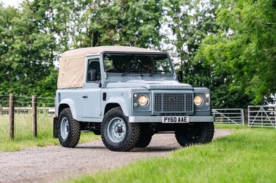 Land Rover Heritage Style Landrover Defender 90 Soft Top 2.4 Tdci