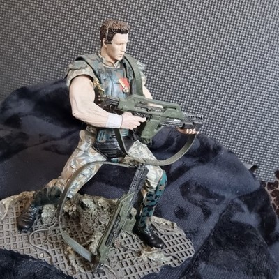 McFarlane Toys Aliens Marine Cpl. Hicks Actionfigur .Vollständig 2. Impuls GUN..