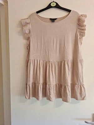 New Look Beige Top With Lacy Detail Cap Sleeves Size 16 - Image 1 of 4