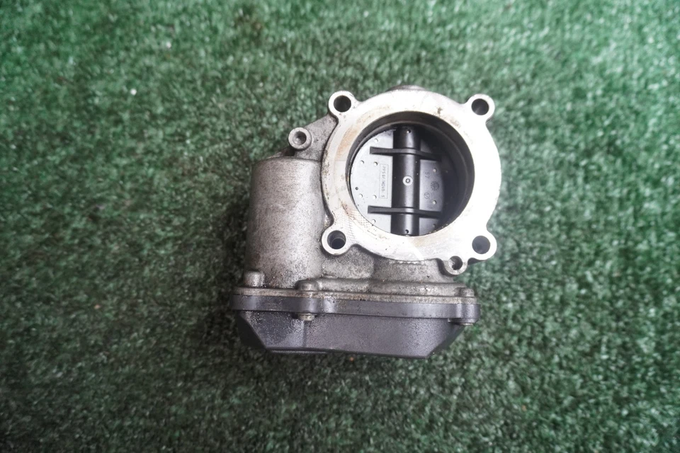 Audi A4 Allroad 2012 2013 motor 2L carrocería del acelerador fabricante de equipos originales 135 k millas 06F133062Q Foto 2 de 4