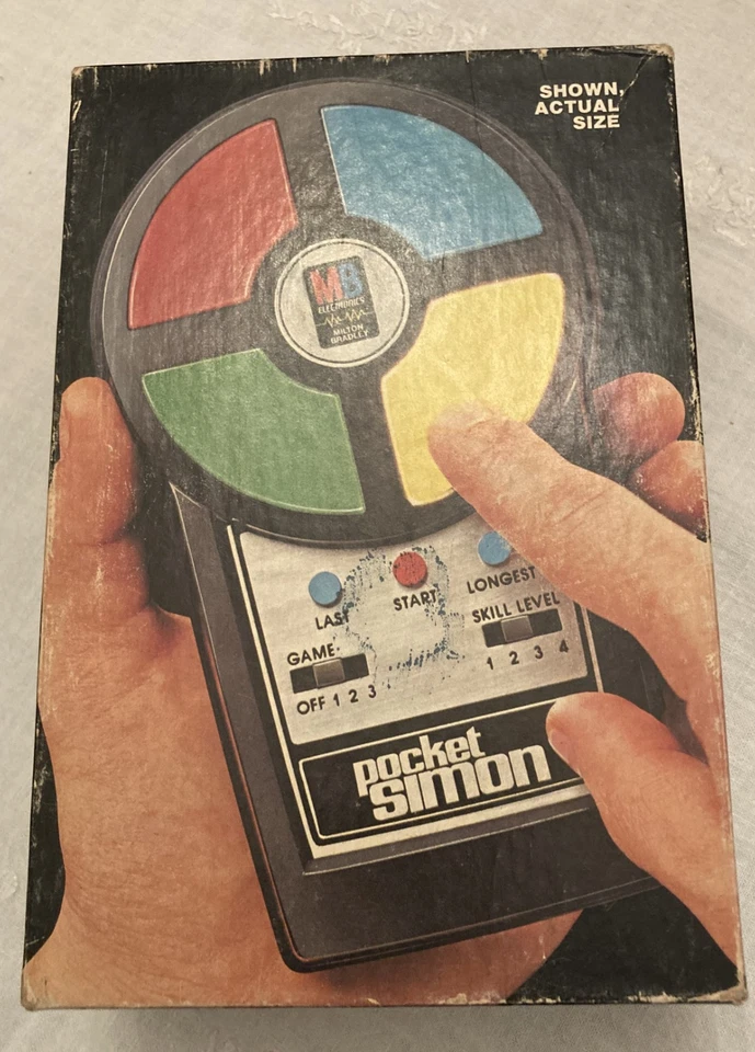 Vintage 1980 Milton Bradley Pocket Simon Electronic Handheld Game with Box - Image 3 of 4
