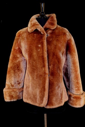 VINTAGE 1940'S WWII ERA GOLDEN MOUTON LAMB FUR JACKET SIZE MEDIUM - Picture 1 of 4