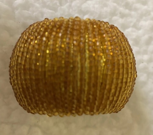 NAPKIN RINGS Lot of 7 Gold Small Seed Beads 2" x 1.5" EUC - Picture 8 of 8