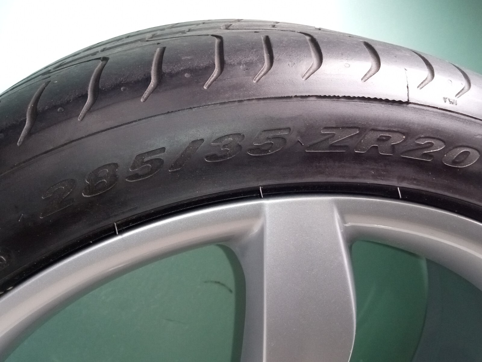 FERRARI Portofino Wheel_Tire_10 X 20 "_336551_Silver_GENUINE_Factory