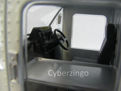 Vehículo de larga vida Greenlight 1:24 diecast del Servicio Postal de los Estados Unidos TOTALMENTE NUEVO - Imagen 10 de 12