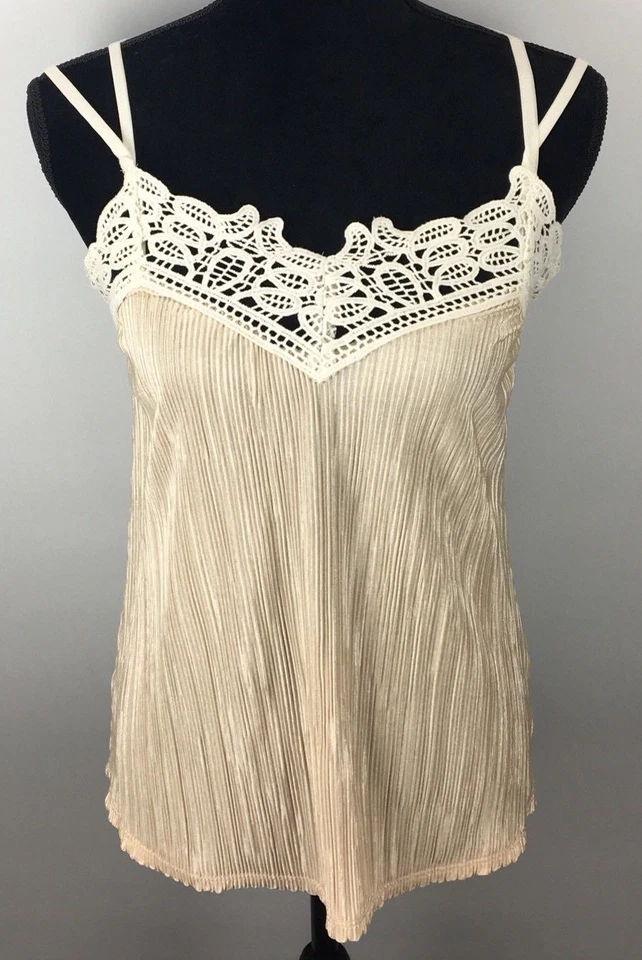 Camiseta sin mangas Chelsea28 XS ganchillo metálico plisado cami correa espagueti cuello en V H150 Foto 2 de 4