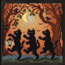 Cross Stitch Kit  Mill Hill 2023 Autumn Series - Into the Woods MH14-2326