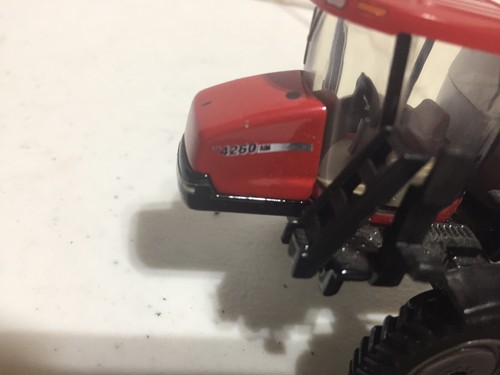 Case/IH 4260 Field Sprayer w Wide Adjustable Boom & Ladder 1/64 Scale by Ertl - Picture 7 of 8