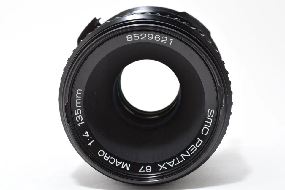 SMC Pentax 67 Macro 135mm F4 Lens Late Model for 6x7 67 67II Tested JAPAN [MINT] - Image 3 of 4