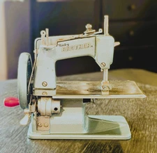 Vintage Japan Baby Brother Blue Miniature Toy Sewing Machine .co JIS S 8001 40's