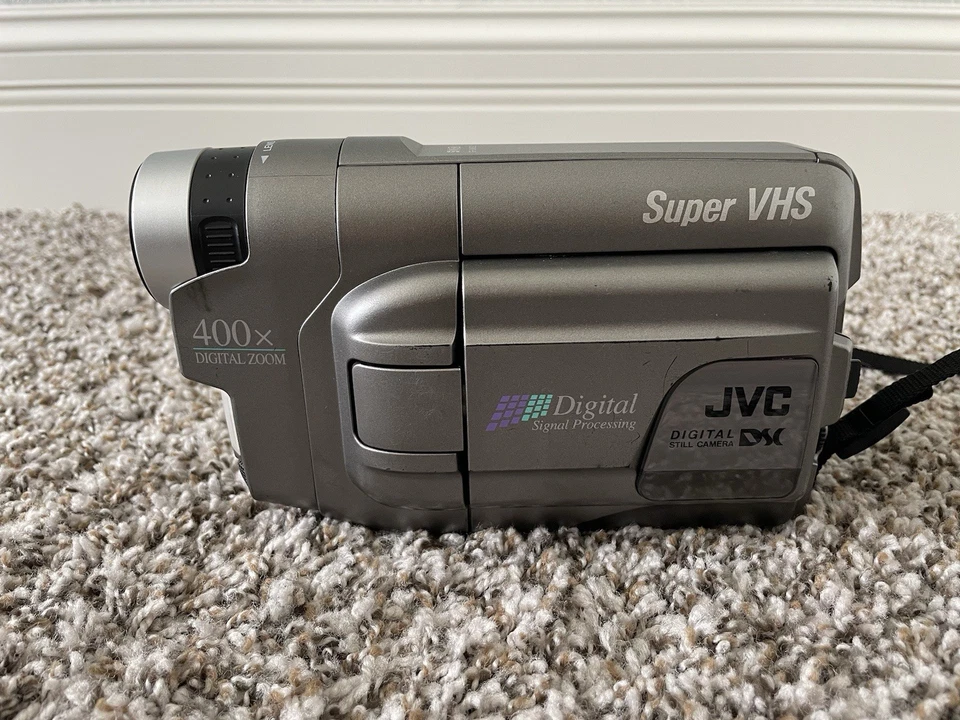 VINTAGE JVC SUPER VHS SVHS CAMCORDER CAMERA GR-SXM920 NICE FOR TRANSFER UNTESTED - Image 2 of 4