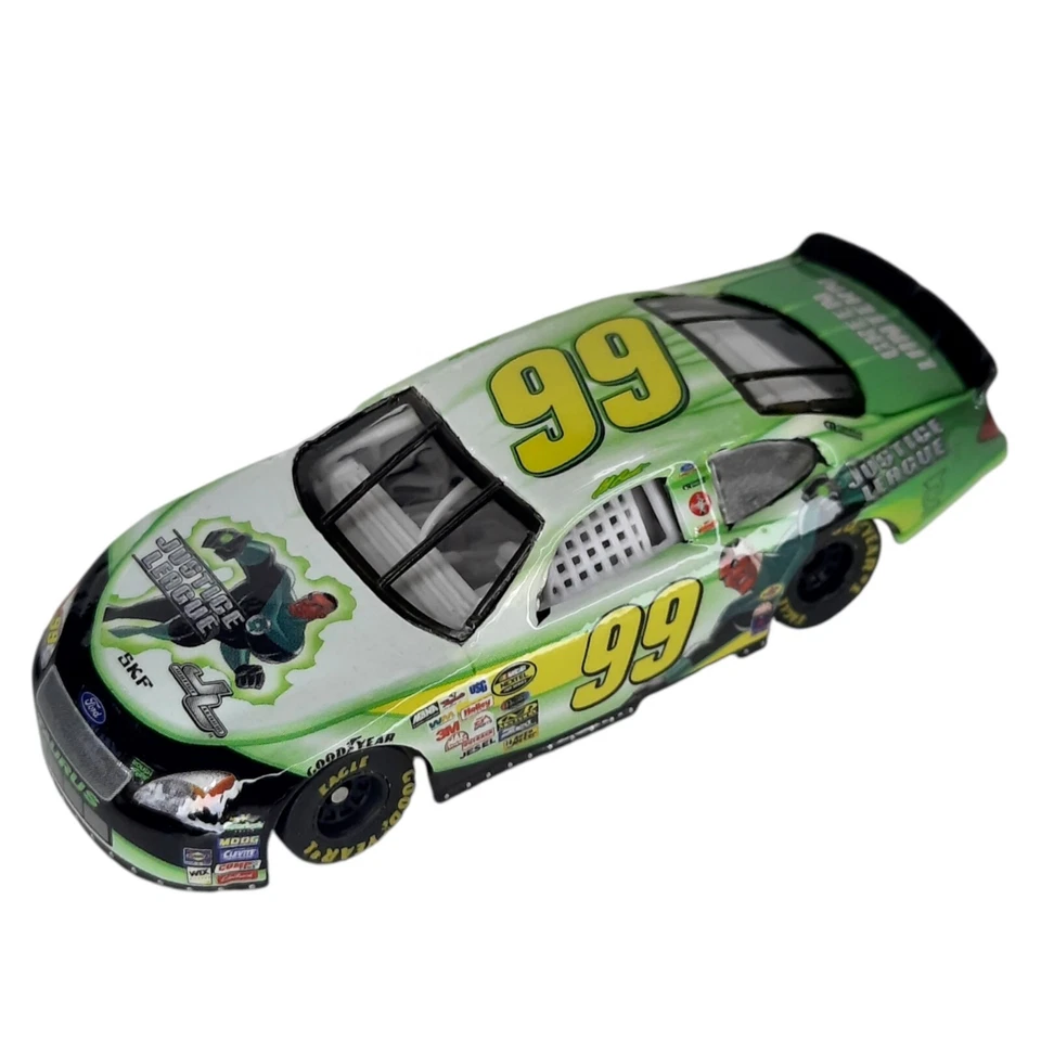 Figura de acción Green Lantern 2004 Hot Wheels DC Comics/con lote de autos de carreras NASCAR de colección Foto 3 de 4