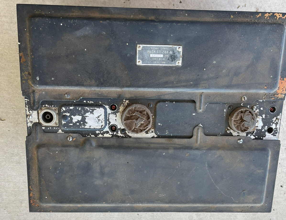 Vintage 1960s Bendix US Army tube radio reciever transmitter bc-624-c 625-am