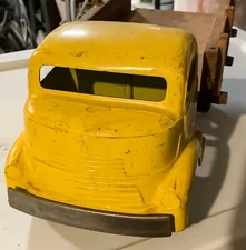 SMITH MILLER BOBTAIL FREIGHT TRUCK WOODEN BED SMITTY TOYS FAMOUS MINATURE TRUCKS