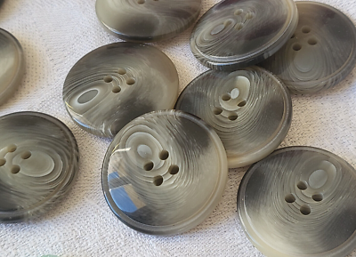 Lot De 8 Gros Boutons Vintage Gris Mat Effet Corne - 2,7 Cm - Occasion - France