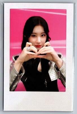 ITZY- CHAERYEONG BORN TO BE CONCERT IN SEOUL OFFICIAL MERCH POLAROID PHOTOCARD