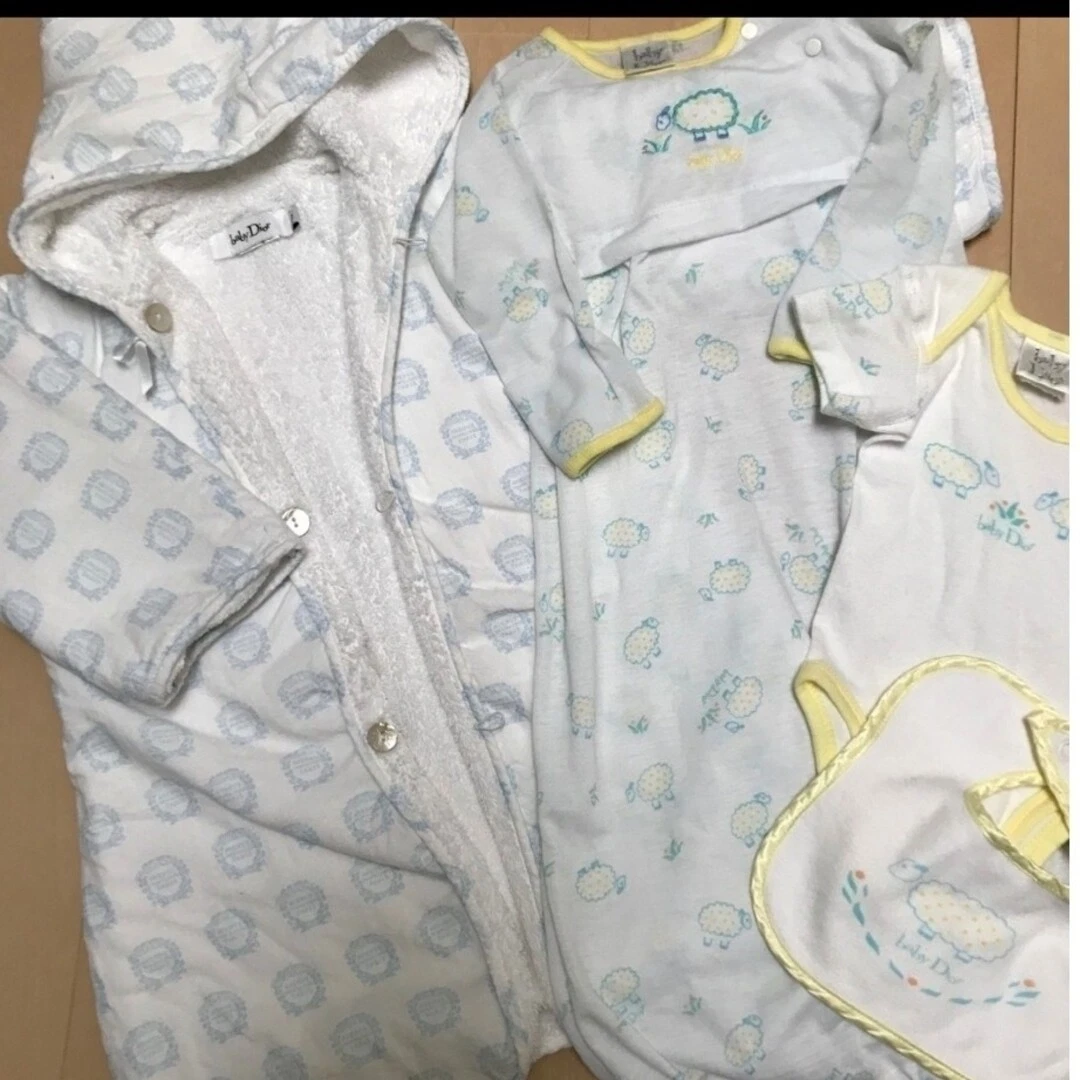 Ensemble peignoir bébé Dior nouveau né robe barboteuse bavoir