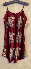 NWT Kathryn Satin Floral Nightgown & Robe Set