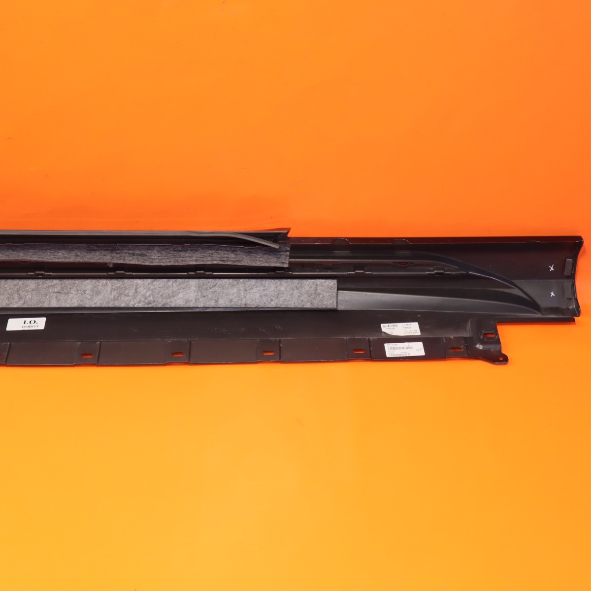 Rolls-Royce Spectre 2024 LEFT Rocker molding