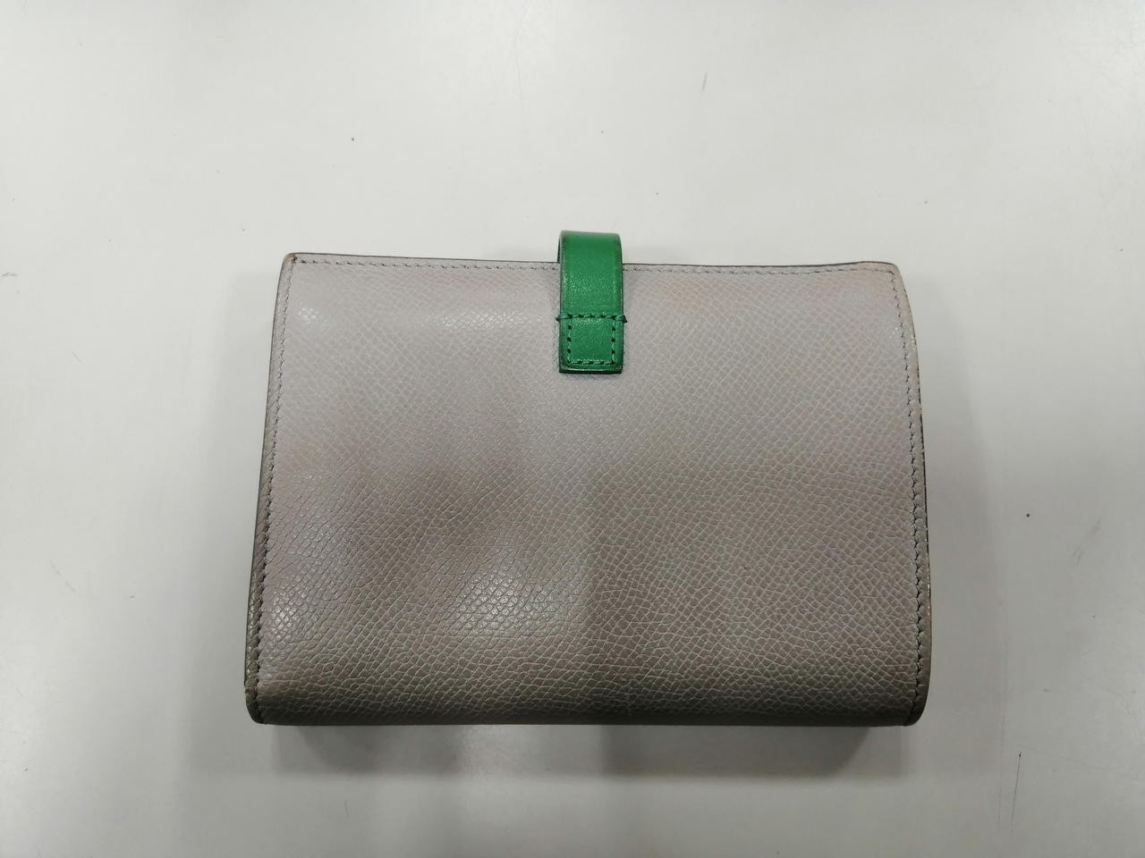 MEDIUM MULTIFUNCTION Model GRY GRN Usage CELINE - image 2