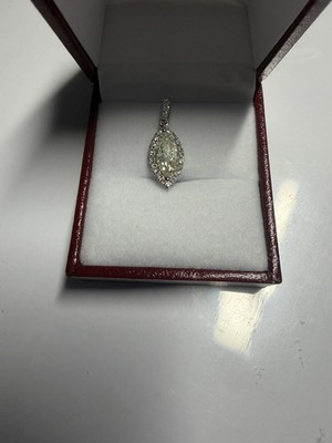 Ladies 14ct White Gold Diamond Pendant 