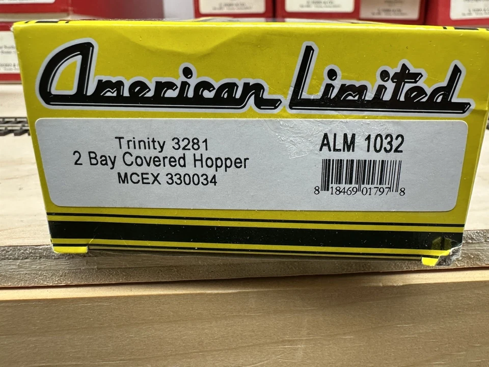 American Limited Trinity 3281 2-Bay Covered Hopper MCEX #330034 NOS - Image 2 of 2
