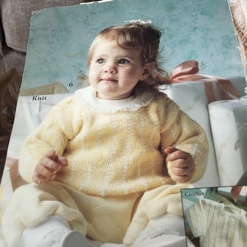 Tiny Toppers To Knit and Crochet Baby Sweater Leisure Arts 2001 Pattern Booklet - Picture 2 of 5