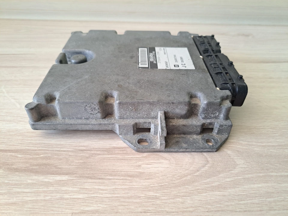 Modulo centralina motore Opel Vectra C Signum ECU 8973192746 - Immagine 4 di 4