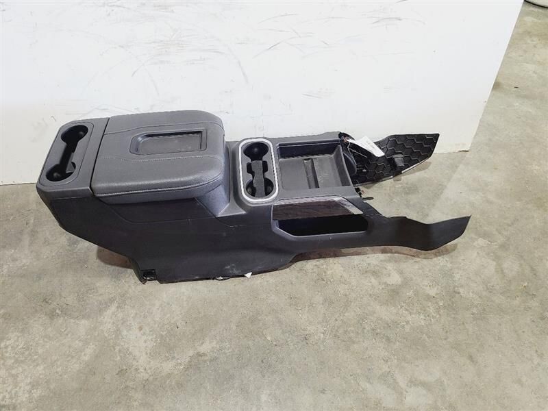 Sho-Comi   2021.8～2022.9 2019 2020 2021 2022 Silverado center console jump seat