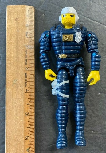 1988 HASBRO COPS N' CROOKS 'BARRICADE' ACTION FIGURE! GREAT COND! (NM)