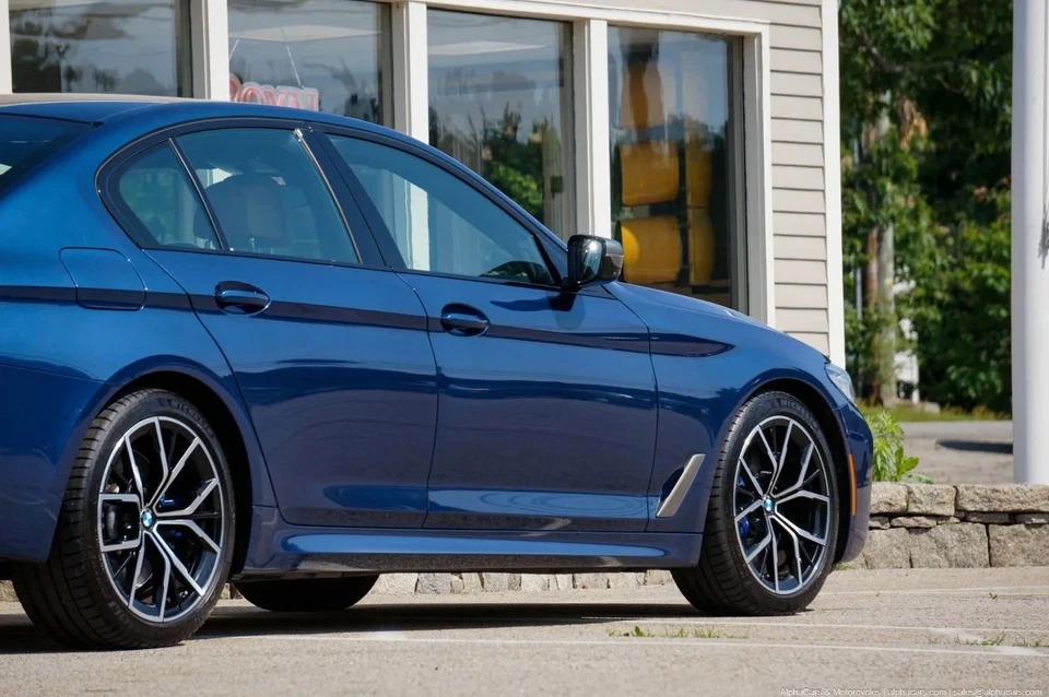 BMW M550i xDrive xDrive 2022 Foto 4 de 4