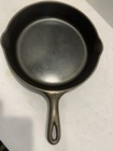 Refurbished Vintage Wagner Ware Stylized Logo Smooth Bottom #8 Cast Iron Skillet — photo 3
