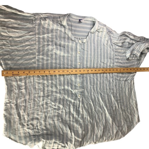 Old Navy Womens Striped Oversized Blouse Size 4X Light Blue & White Button Front - Picture 7 of 18