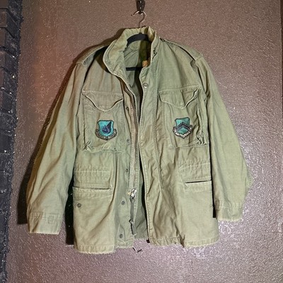 US Air Force M-65 Cold Weather Field Jacket Size Small Short with Patches 70s