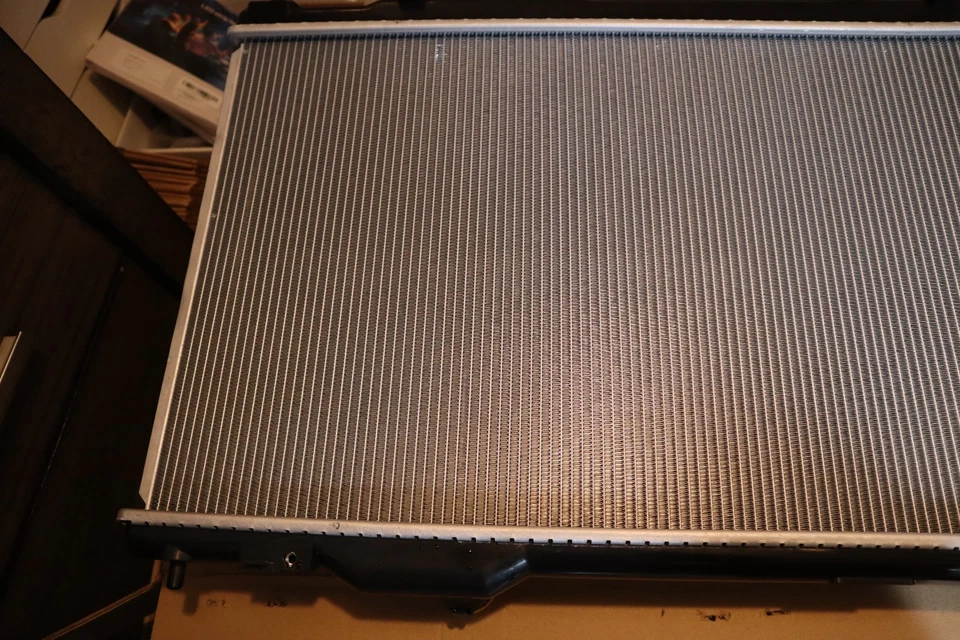 Duralast Radiator B2968 for Lexus  IS250 2006-2013 IS350 2006-2013 - Image 2 of 4