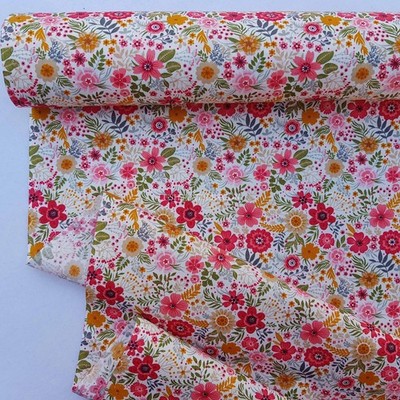 Floral Blossom 100 % Baumwolle Popeline Rose & Hubble Quilten Kleid Stoff 45'' ELFENBEIN