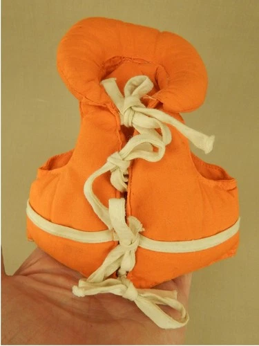 Vintage 1964 Hasbro GI Joe #7607 Navy Attack Set Orange Padded Life Vest C6