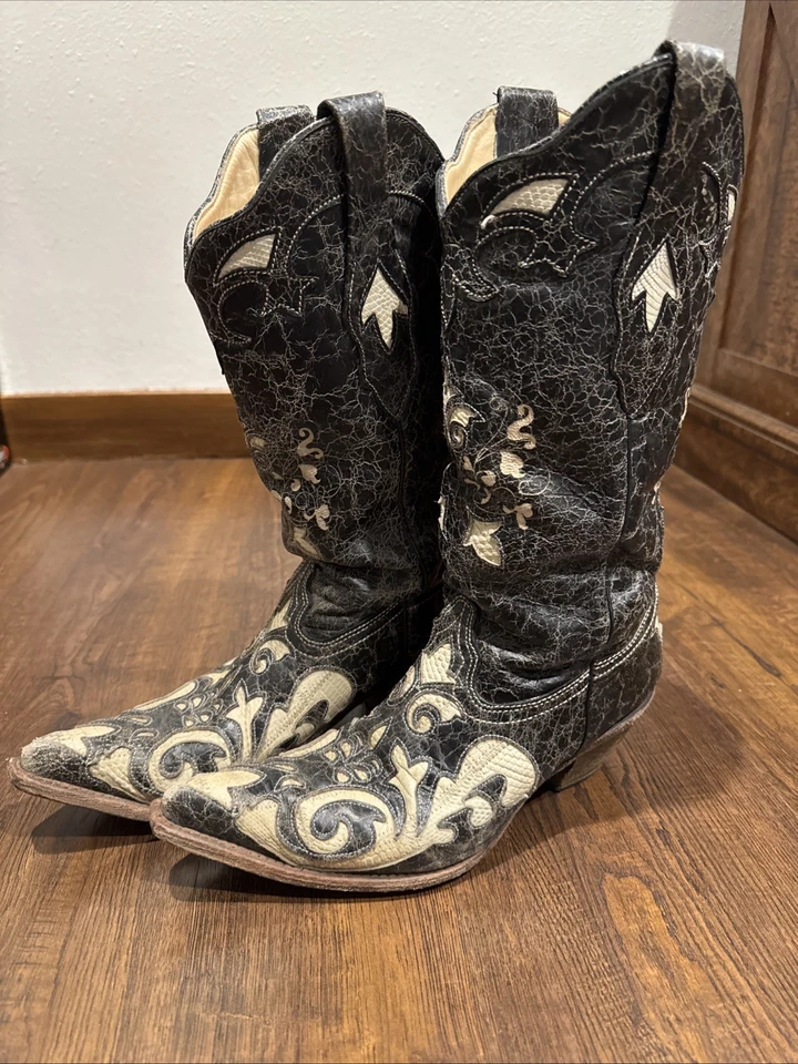 Corral Women's Vintage Boots Black Distressed White Lizard Inlay Snip Toe Size 8 - Image 2 of 4