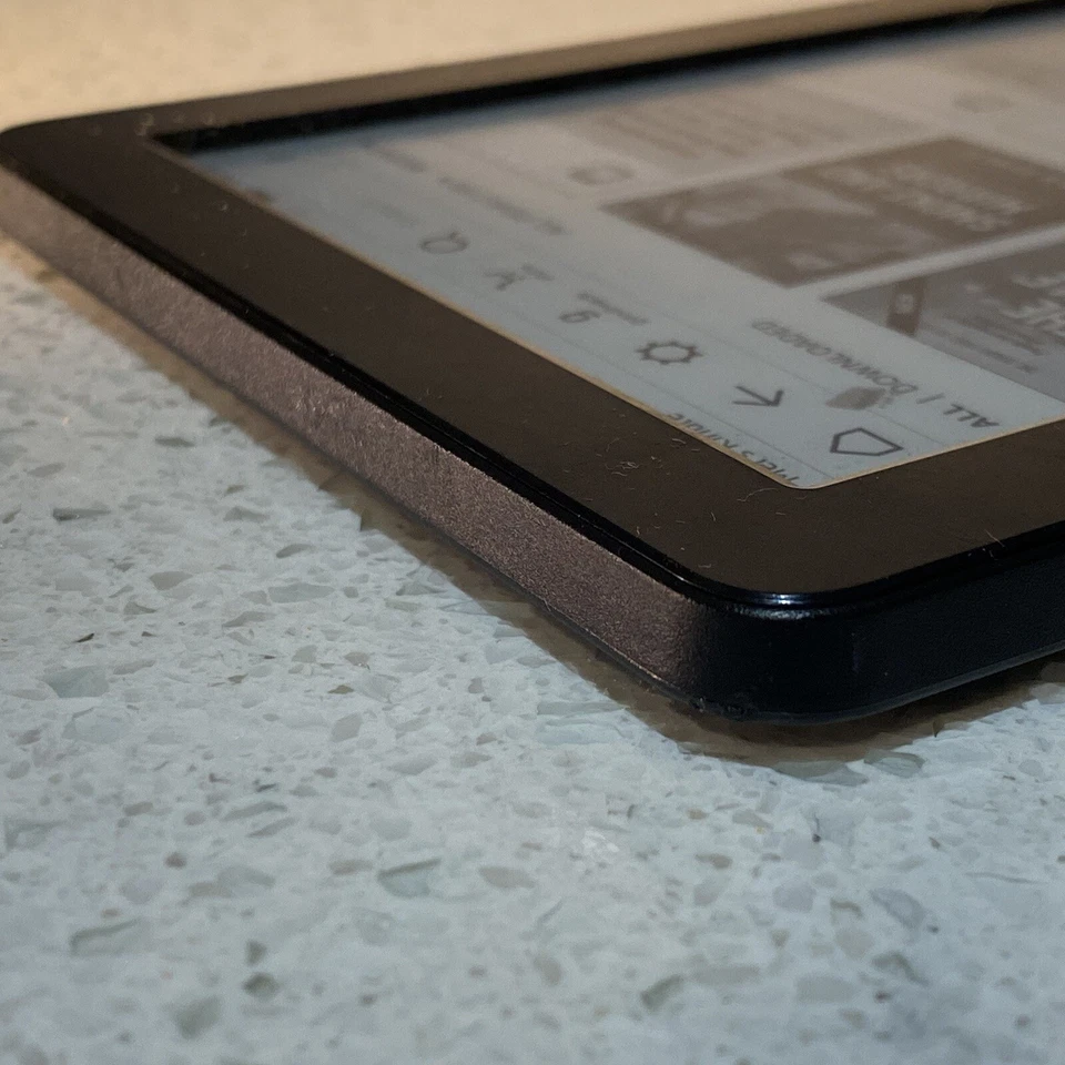 Kindle Basic 7th generation Black Ebook Reader 4GB WP63GW #238 - Image 3 of 4