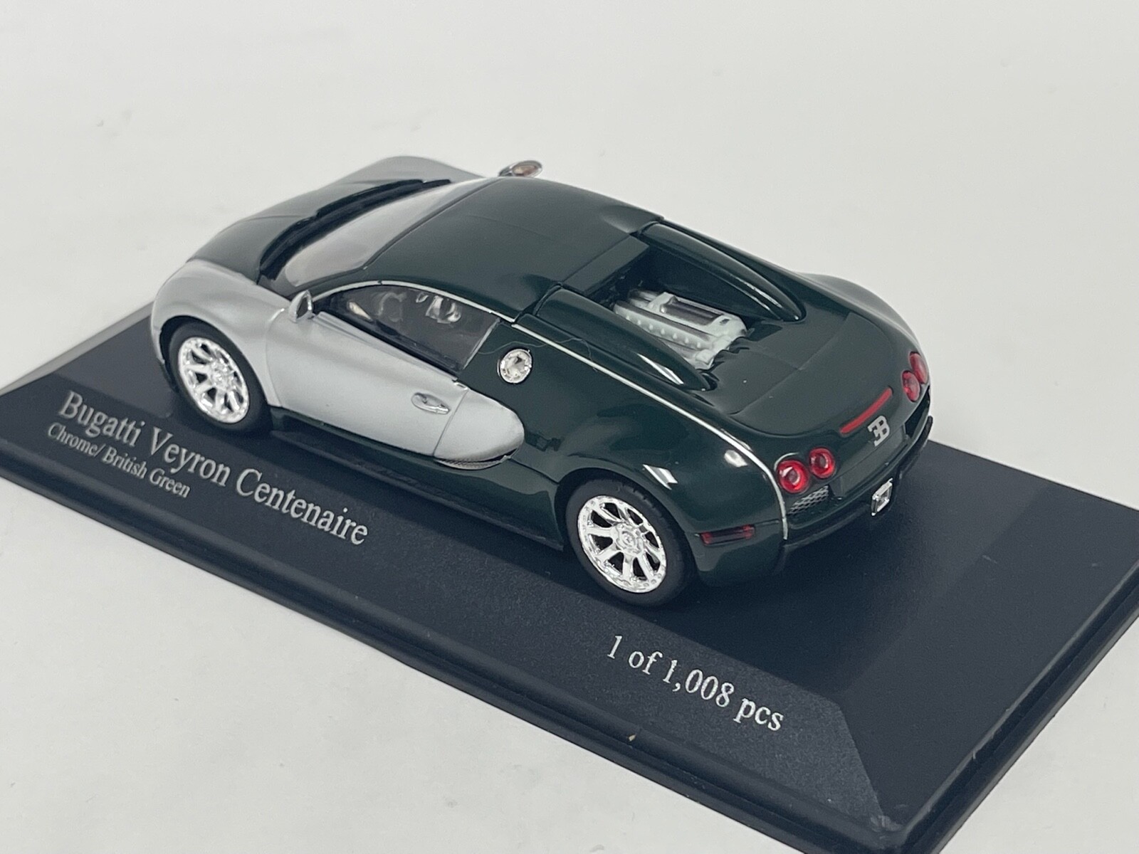 eBay | BK072 Minichamps 110852 Chrome / Green 2009 Centennaire 1/43 400 Bugatti Veyron