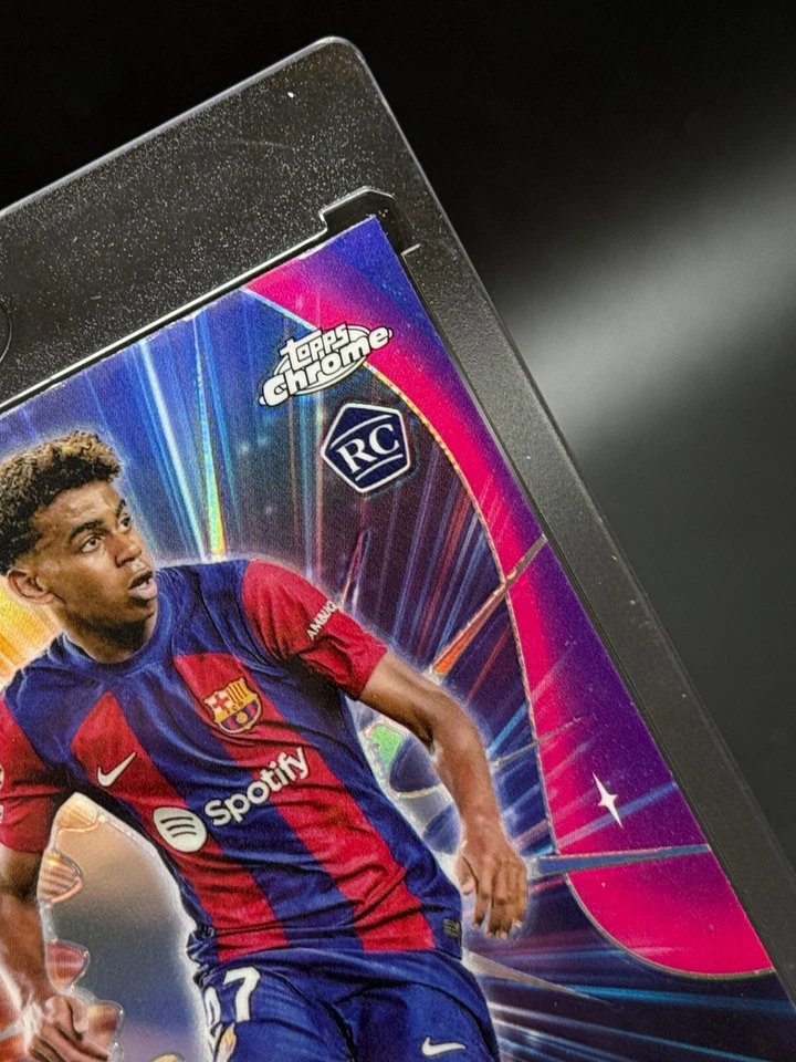 Lamine Yamal 2023-24 Topps Chrome UCC Wonderkids Refractor #WK-3 Rookie Card RC - Image 4 of 4