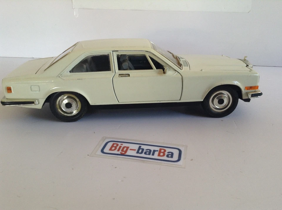 🔥Lot vintage🚗 BBURAGO ROLLS ROYCE CAMARGUE 1/22 🔥✨ OCCASIONE ✨ - Immagine 2 di 4