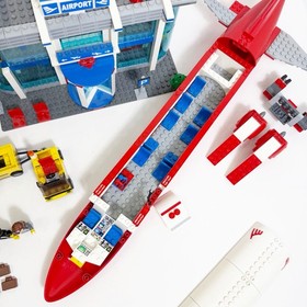 LEGO City Airport Set 3182 Airplane Jet Plane Terminal Control Tower