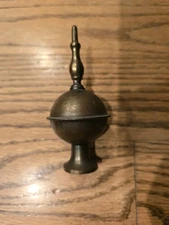  Howard Miller Colonial Sligh Trend Ridgeway Grandfather Cast Clock Topper 