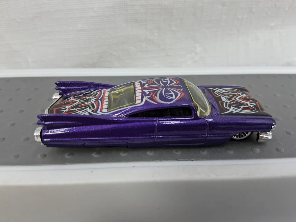 Cadillac 1959 cupé Hot Wheels púrpura fundido a presión Foto 3 de 4