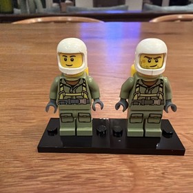 LEGO Lot of 13 City Minifigures From Sets 0936, 1134, 1249, 60126, 60130, 60143