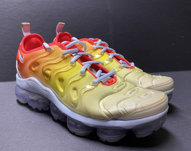 laser crimson vapormax plus