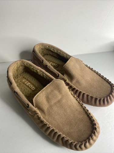 IZOD Herren Klassischer Mokassin Hausschuh Winter Warme Hausschuhe mit Memory Foam - Bild 1 von 8
