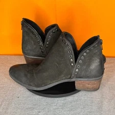 Bueno Cora Black Distressed Rivet Ankle Zip Bootie Leather Size EU 40 US 9.5 -10