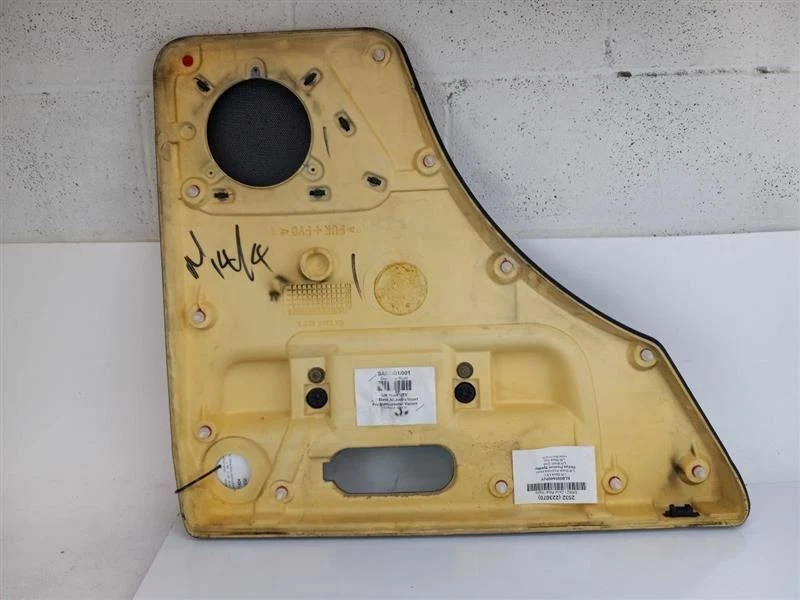 Land Rover Discovery 2004 panel de moldura de puerta trasera derecha 9507 Foto 4 de 4